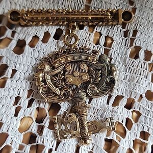 Vintage Gold Brooch with Bar & Intricate Key Design
